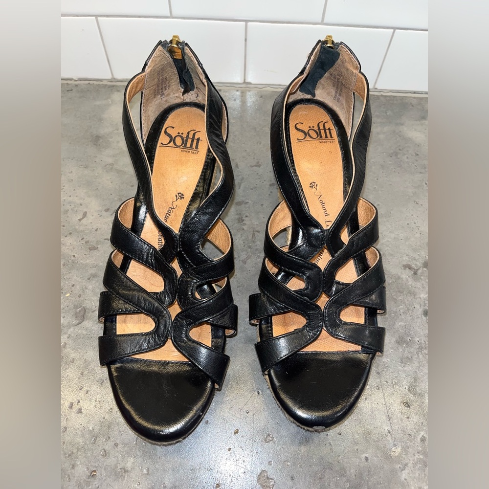 Sofft Black and Tan Espadrille Sandals with Woven Sole